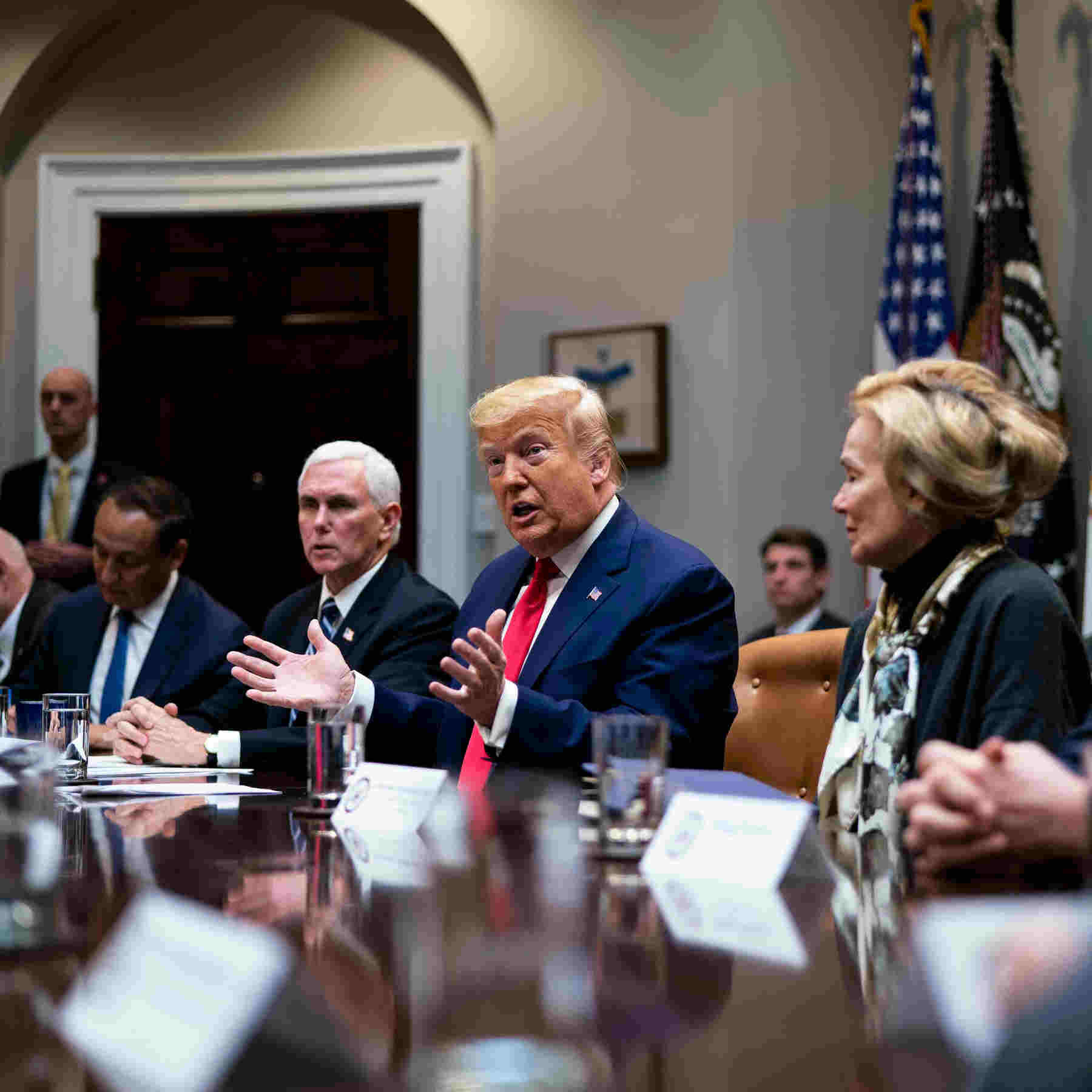 Trump make coronavirus testing free