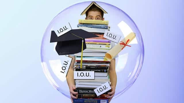 How to manage student loans during coronavirus pandemic